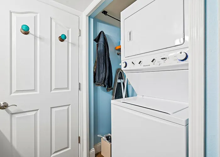 Pelican's Cove 401 Holiday home